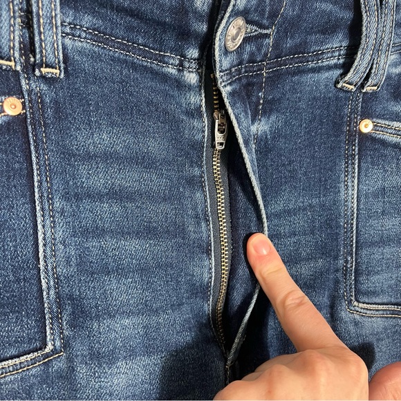 PAIGE Anessa Cropped Wide Leg Jean in Amoroso Dark Wash - Picture 7 of 11